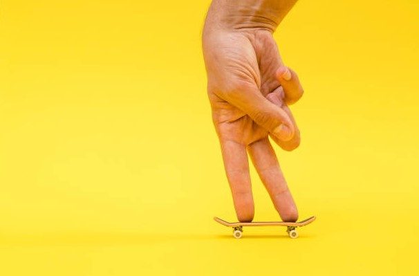 How To Get Started With Fingerboarding